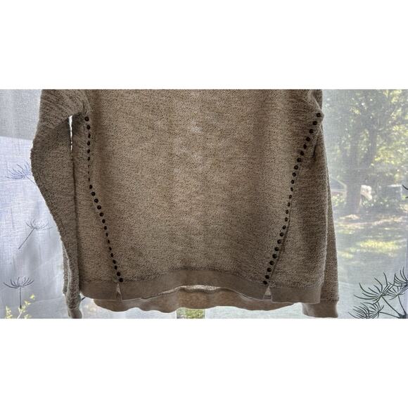 Lucky Lotus By Lucky Brand NWT Women Cream w/ gold Studded Knit Pullover XL - Picture 3 of 7